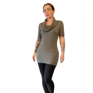 Holt Renfrew 100% Cashmere Sweater Dress with Pockets – Grey, Size Small